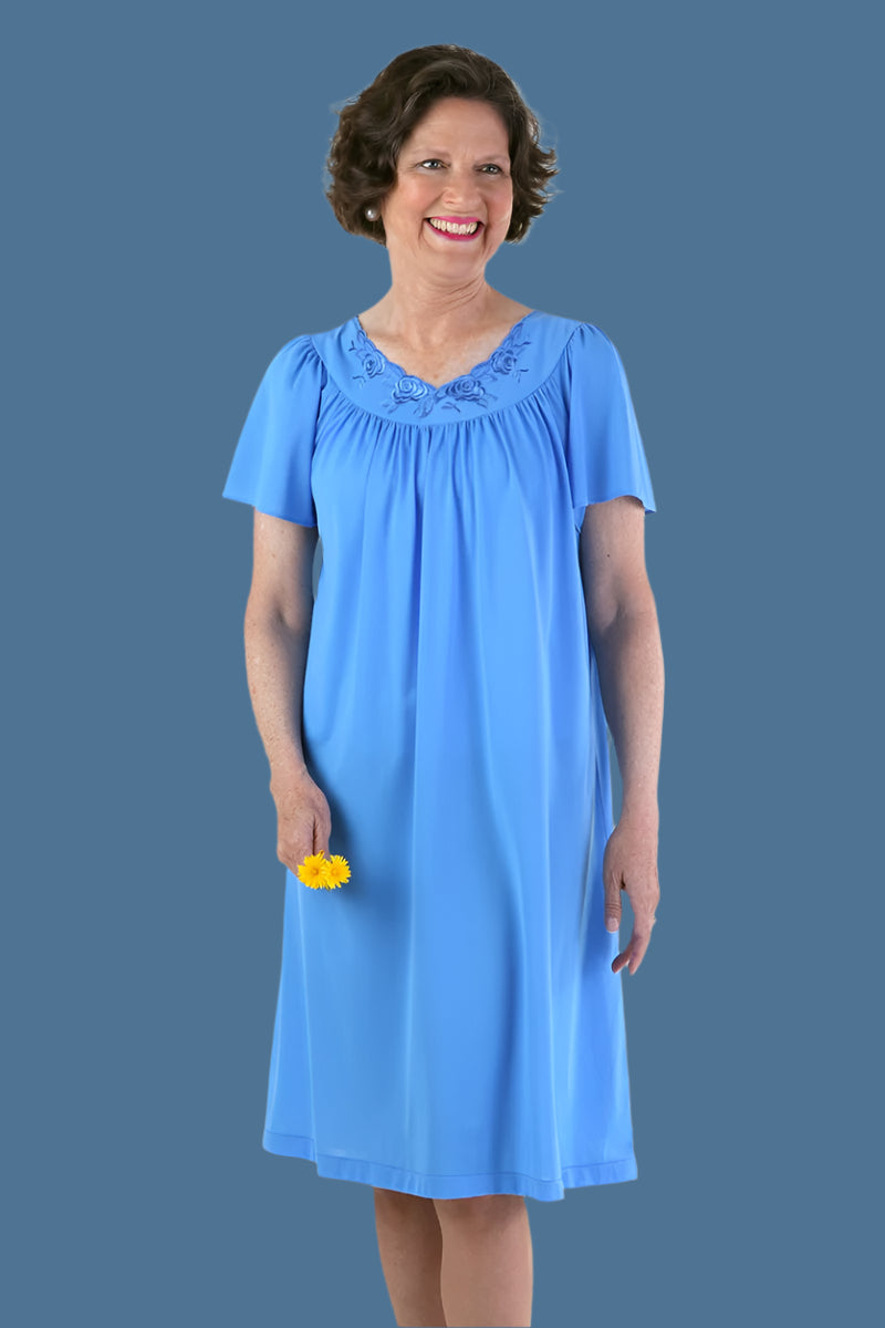 Shadowline Petals Short Gown for women by Buck & Buck in Blue, and available in different sizes. This sleepwear item is part of our nightgowns collection.
