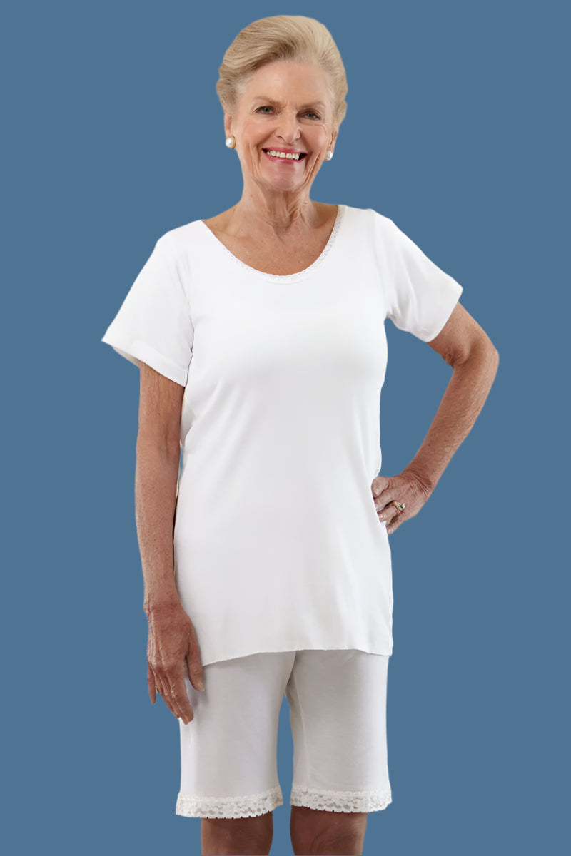 Snap Back T-Shirt for women by Buck & Buck in White, and available in different sizes. This tops item is part of our t-shirts collection.