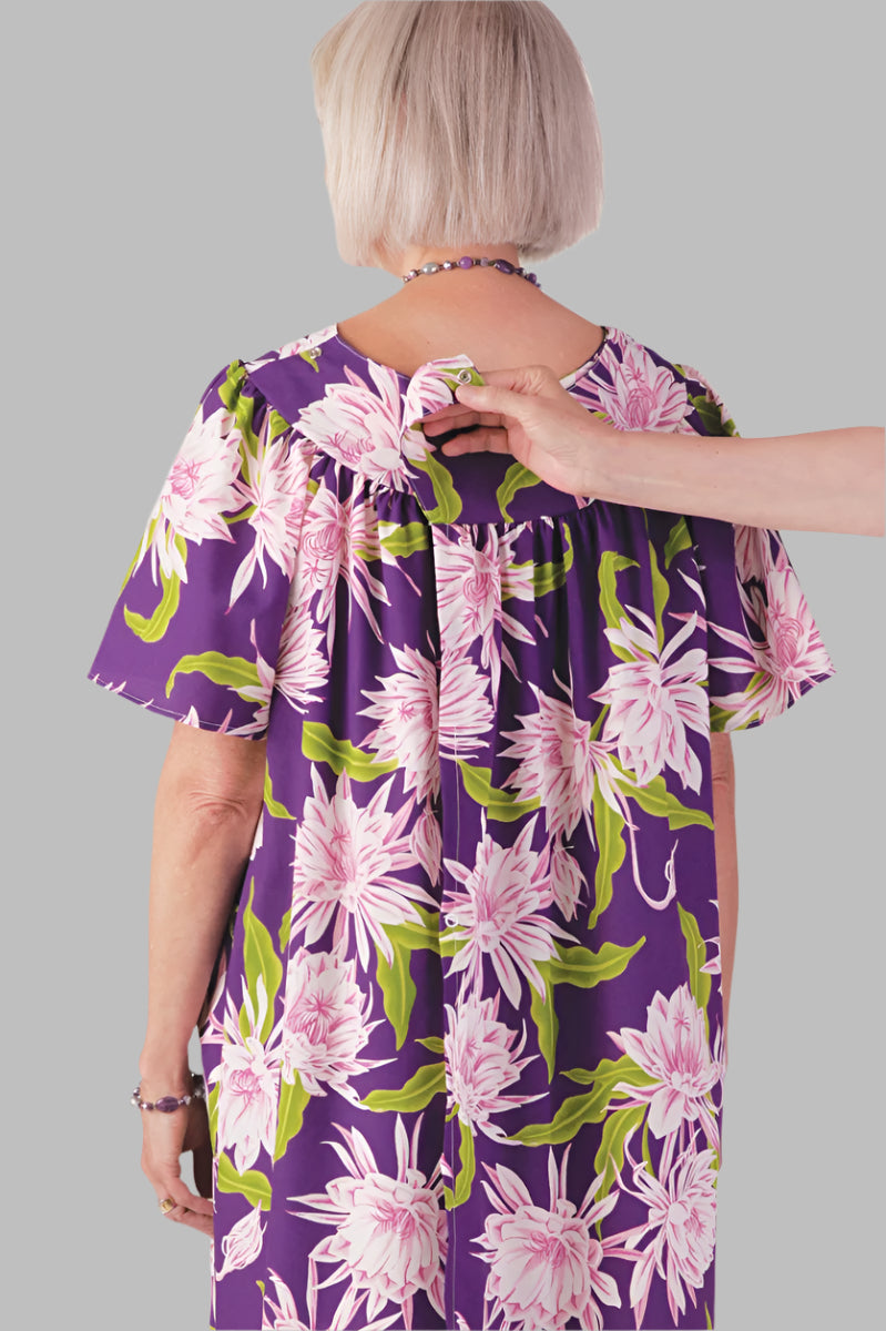 Hawaiian Print Wrap Back Muu Muu for women by Buck & Buck, and available in different sizes. This dresses & skirts item is part of our dresses collection.