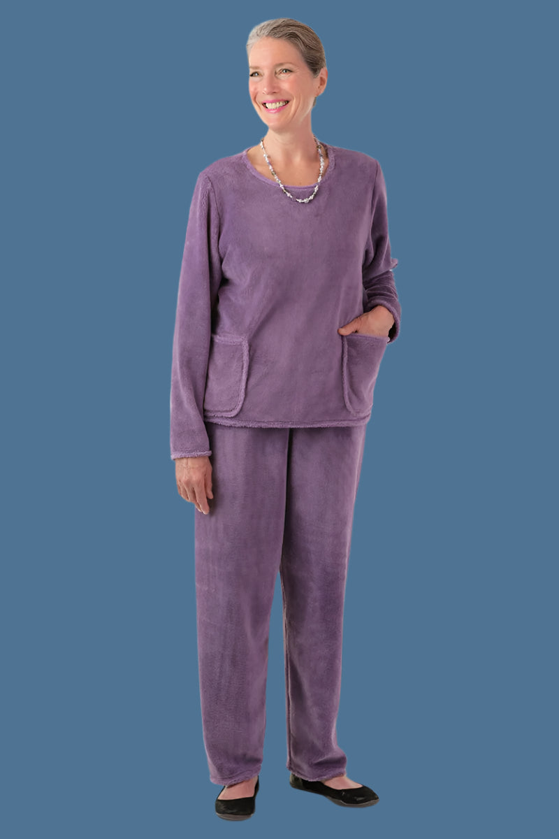 So-Soft Pocketed Top for women by Buck & Buck, and available in different sizes. This tops item is part of our sweaters collection.