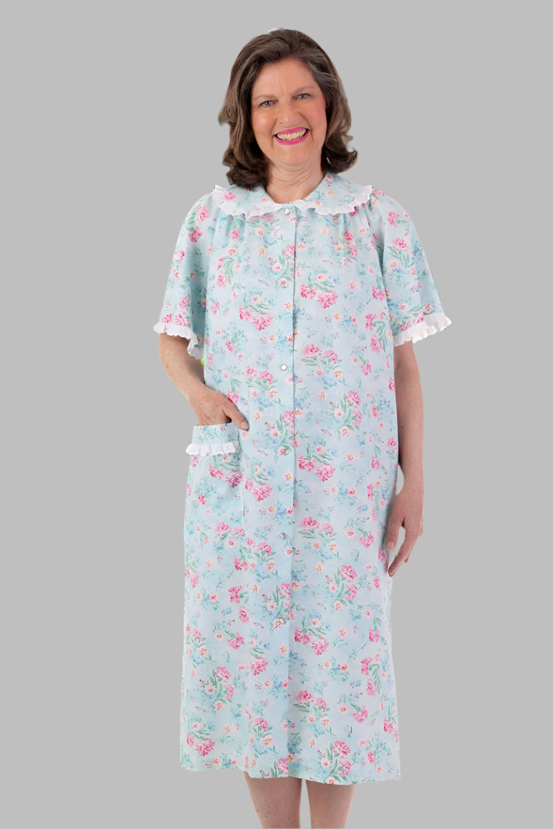 Cotton/Poly Snap Front Duster With Collar for women by Buck & Buck in White, and available in different sizes. This sleepwear item is part of our nightgowns collection.