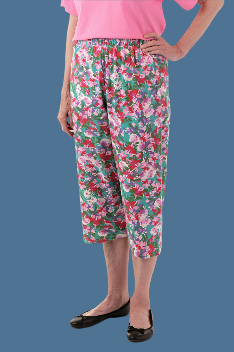Printed Capri Knit Pants for women by Buck & Buck, and available in different sizes. This bottoms item is part of our trousers collection.