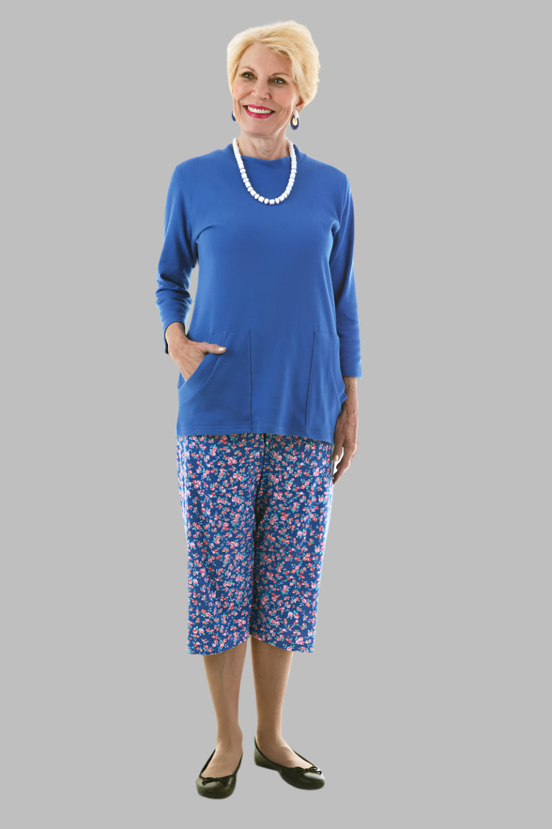 Printed Capri Knit Pants for women by Buck & Buck, and available in different sizes. This bottoms item is part of our trousers collection.