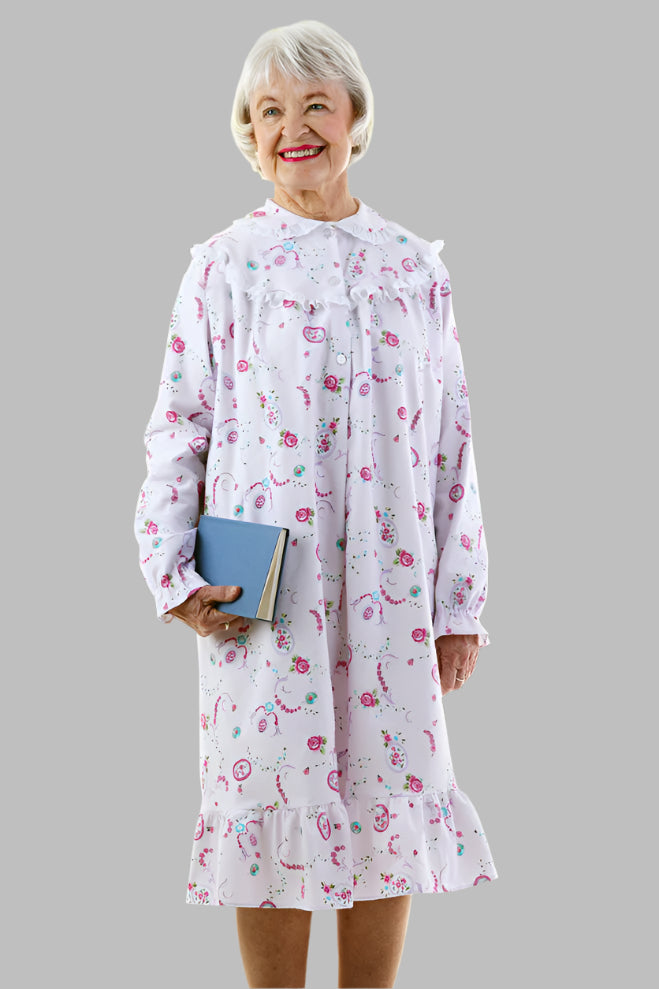 Short Flannel Gown for women by Buck & Buck in Pink, and available in different sizes. This sleepwear item is part of our nightgowns collection.