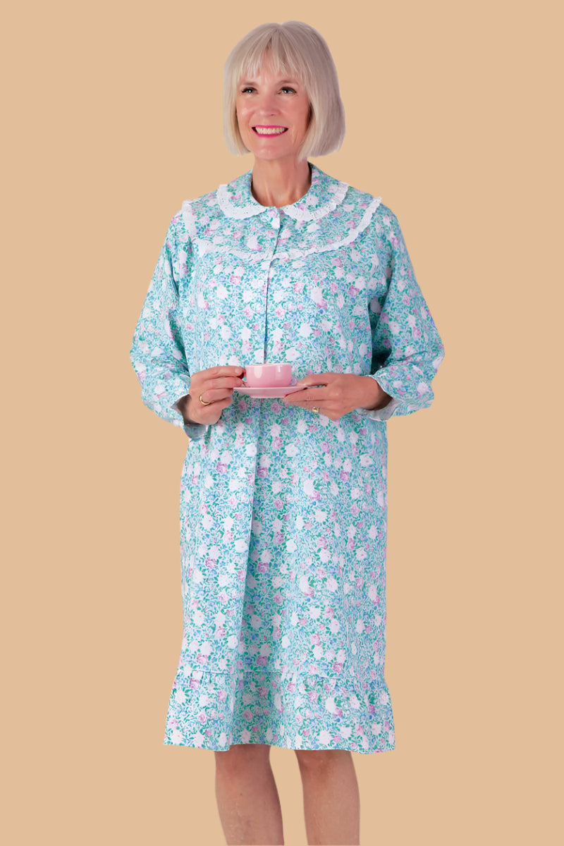 Short Flannel Gown for women by Buck & Buck, and available in different sizes. This sleepwear item is part of our nightgowns collection.