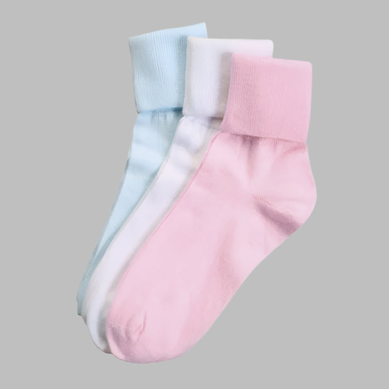 Buster Brown® Cotton Anklets (3-Pack) for women by Buck & Buck in Assorted, and available in different sizes. This socks & hosiery item is part of our ankle socks collection.